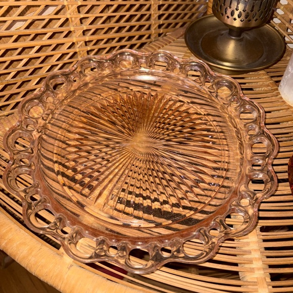 Vintage Pink Glass Ashtray and rolling plate Set - Picture 2 of 4